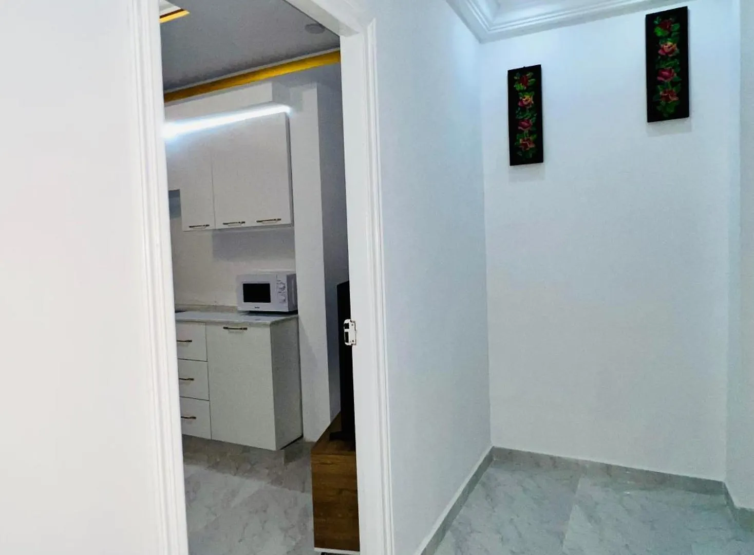 Apartment Appartement Neuf, Moderne Et Cosy Proche De L'Aeroport - Tunis Ariana