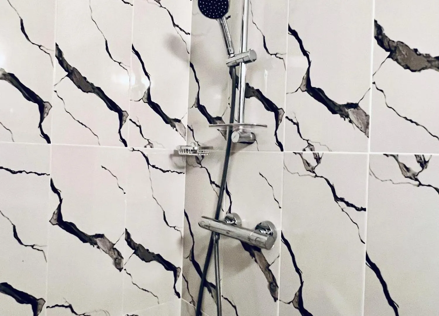 Appartement Neuf, Moderne Et Cosy Proche De L'Aeroport - Tunis Ariana Tunisia